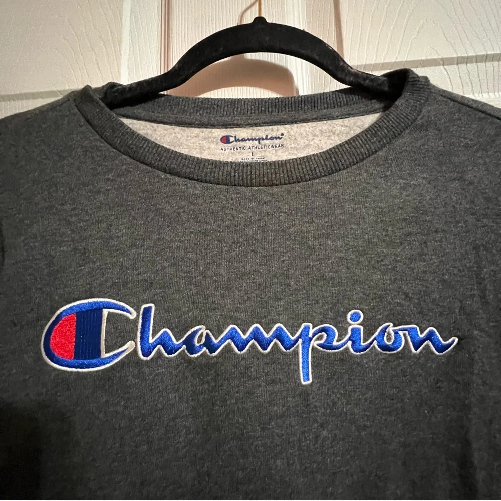 Champion womens grey embroidered logo script sweatshirt crewneck - Picture 2 of 6